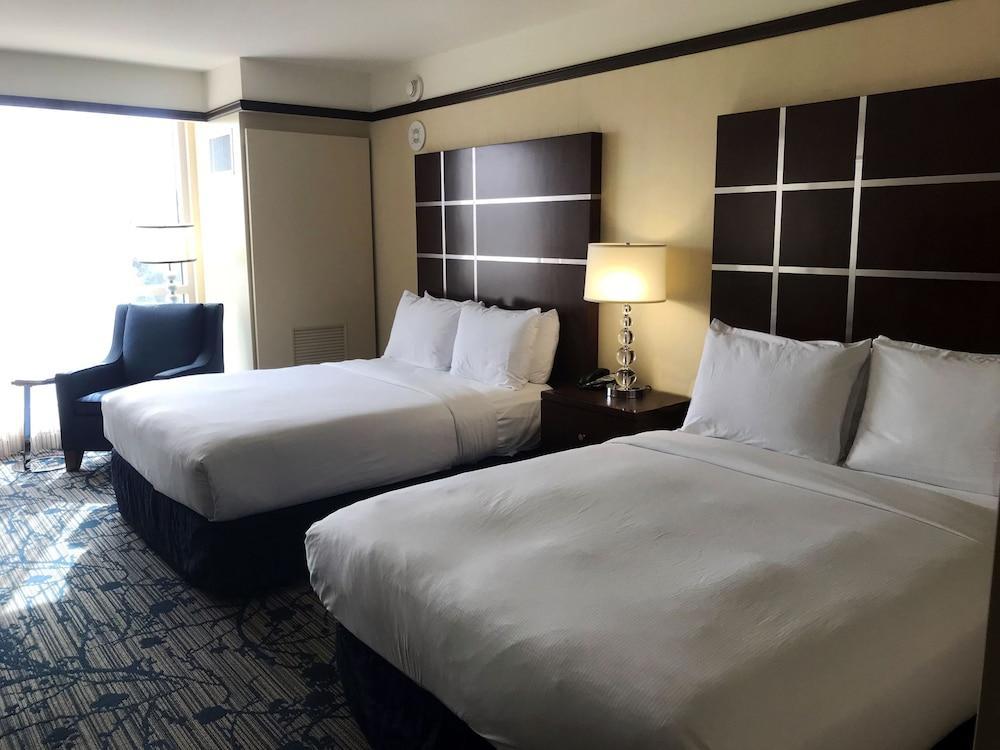 Hilton Asheville Biltmore Park Екстер'єр фото