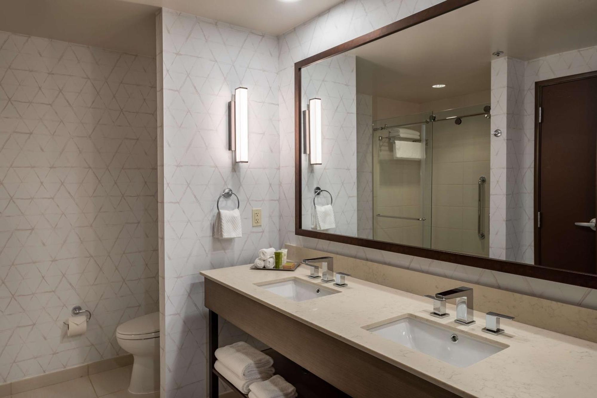 Hilton Asheville Biltmore Park Екстер'єр фото