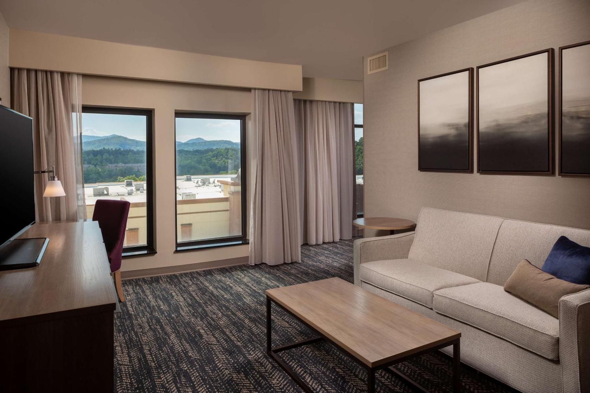 Hilton Asheville Biltmore Park Екстер'єр фото