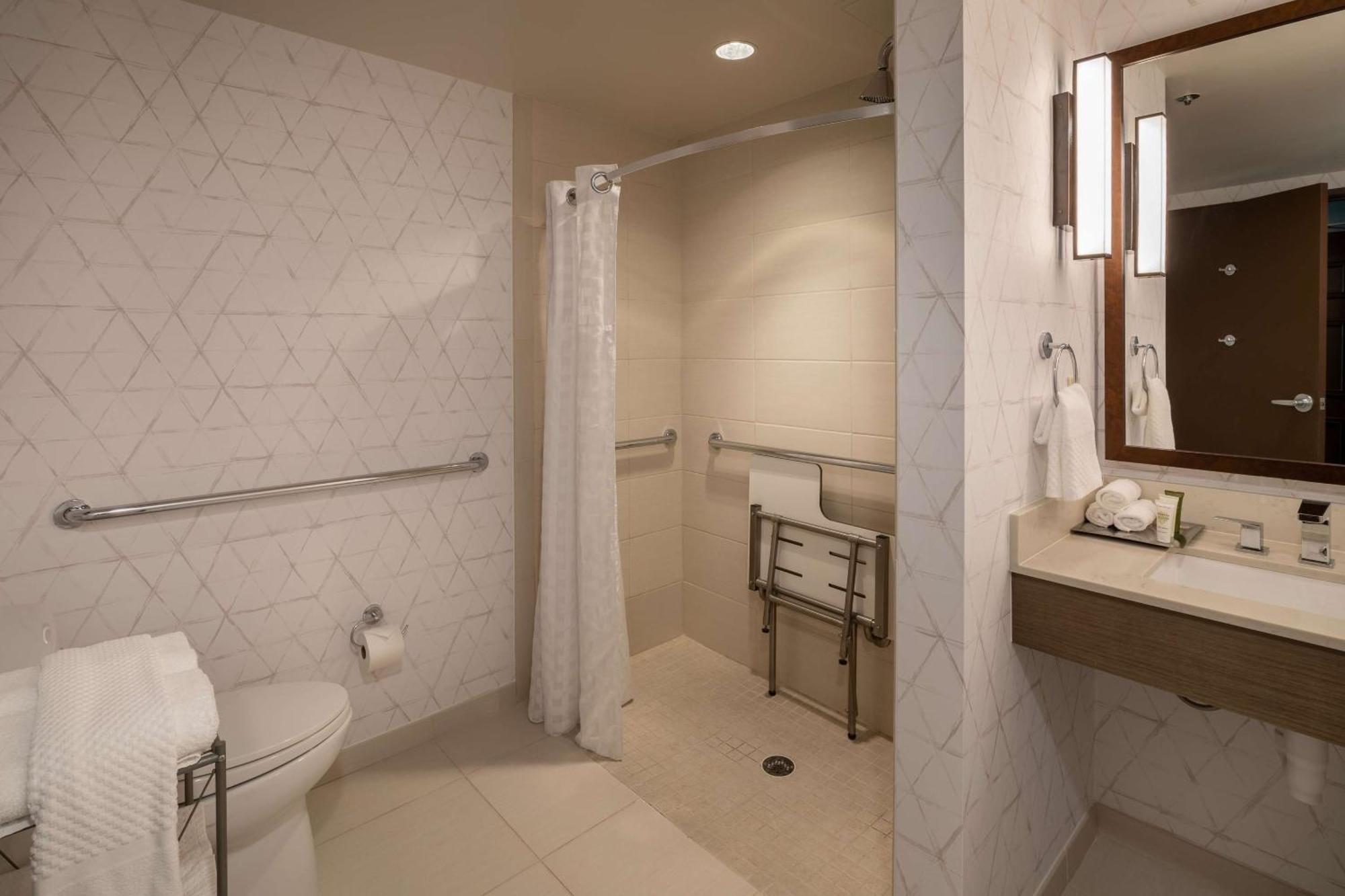 Hilton Asheville Biltmore Park Екстер'єр фото